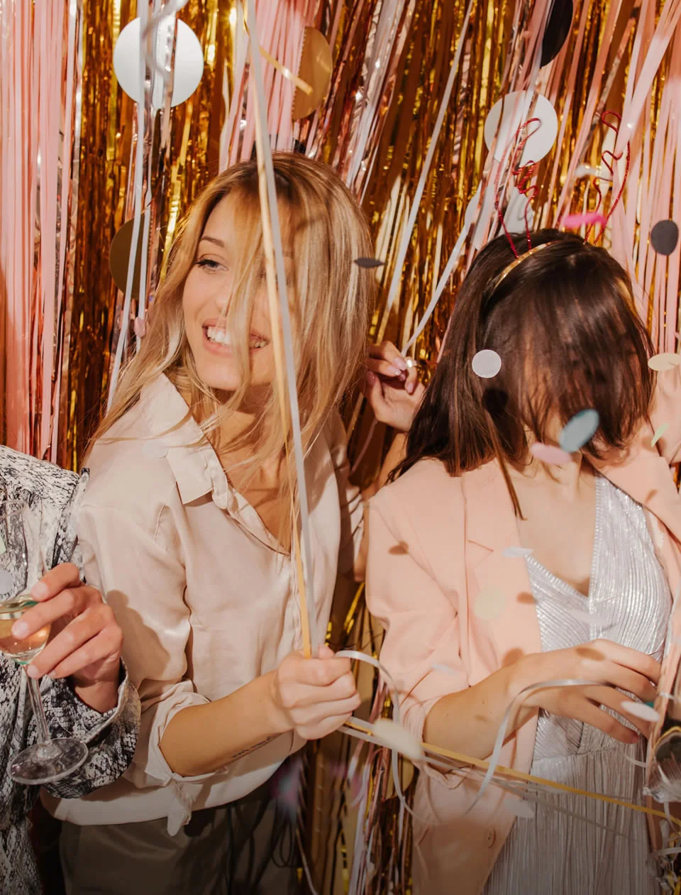 PinkGirlsRET-960w-cropped-middle